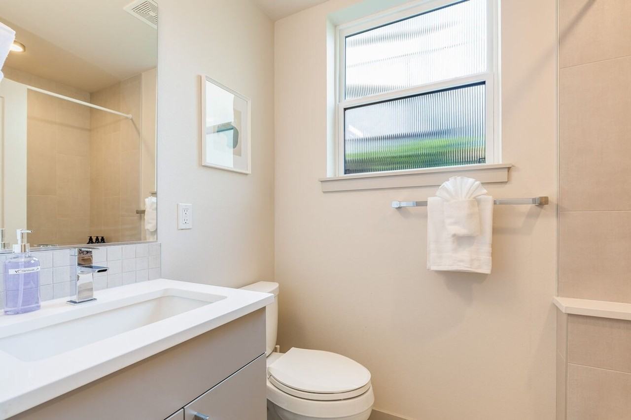 2122 3rd Ave N #1035886P - Photo 7 of 47