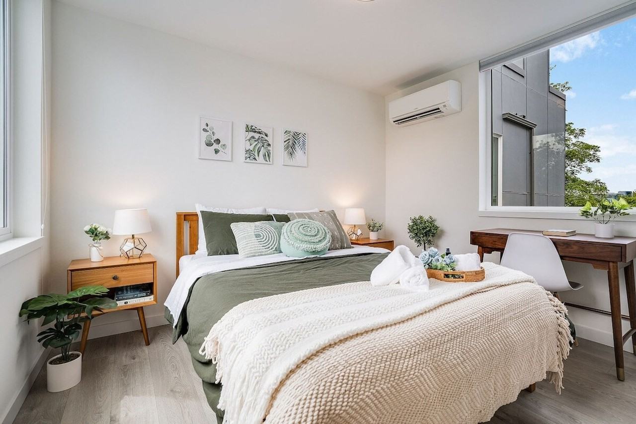 1414 E Howell St #1035992P - Photo 2 of 40