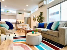 featured image of 700 Broadway E