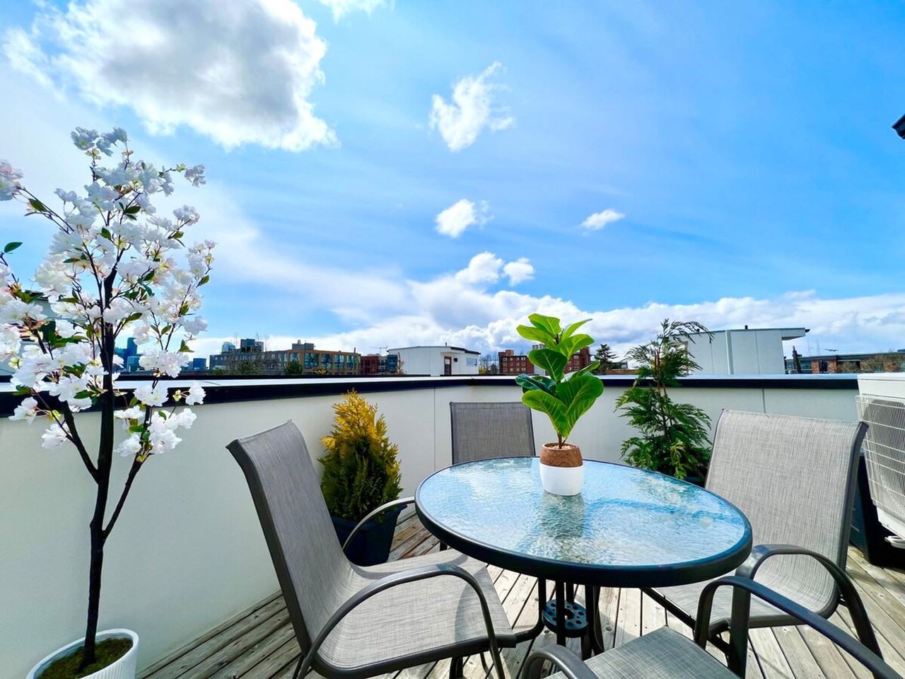 700 Broadway E #1035934P - Photo 5 of 19