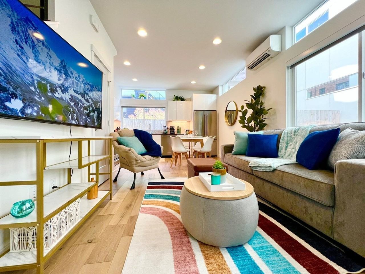 700 Broadway E #1035934P - Photo 7 of 19