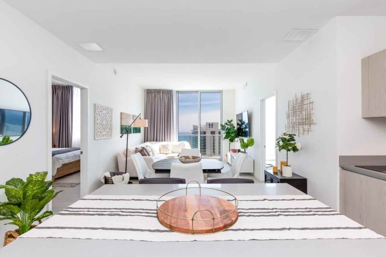 4010 S Ocean Dr #1255738P - Photo 3 of 50