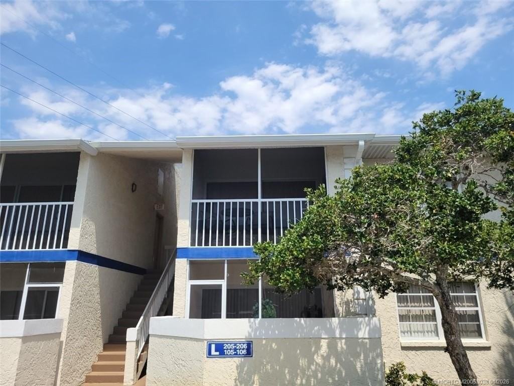 1526 Se Royal Green Cir Unit 205 #205 - Photo 6 of 39