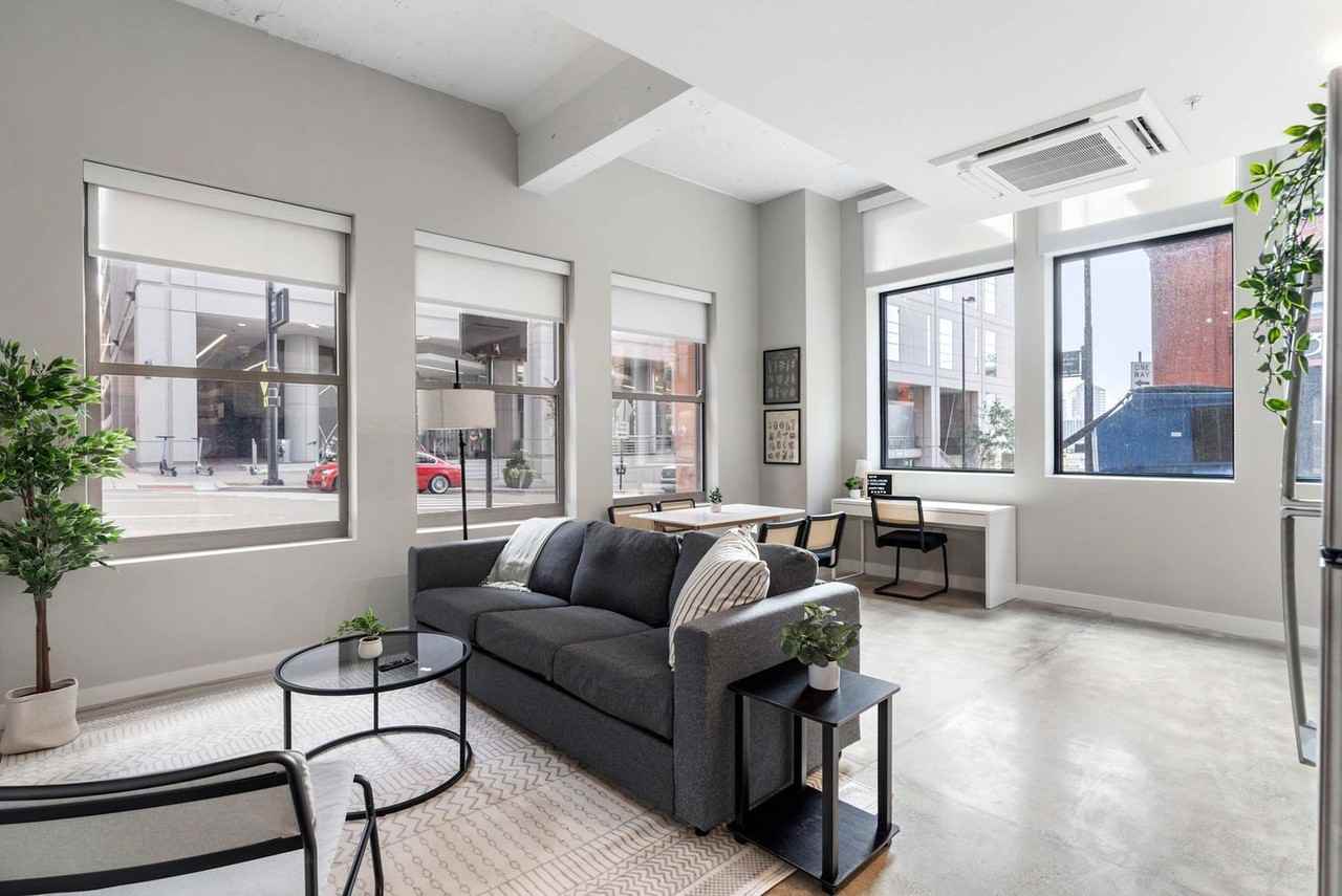 205 West 4th Street - Photo 4 of 50