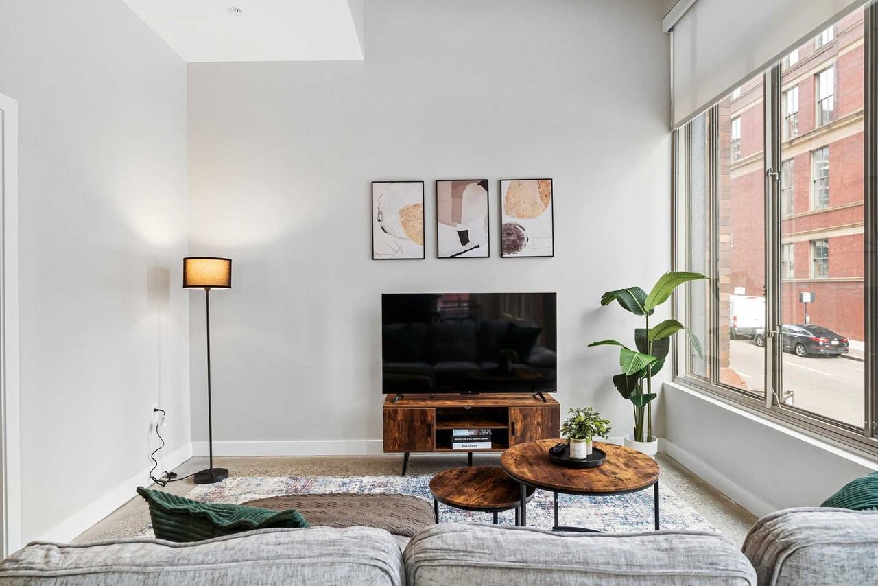 205 West 4th Street - Photo 5 of 50