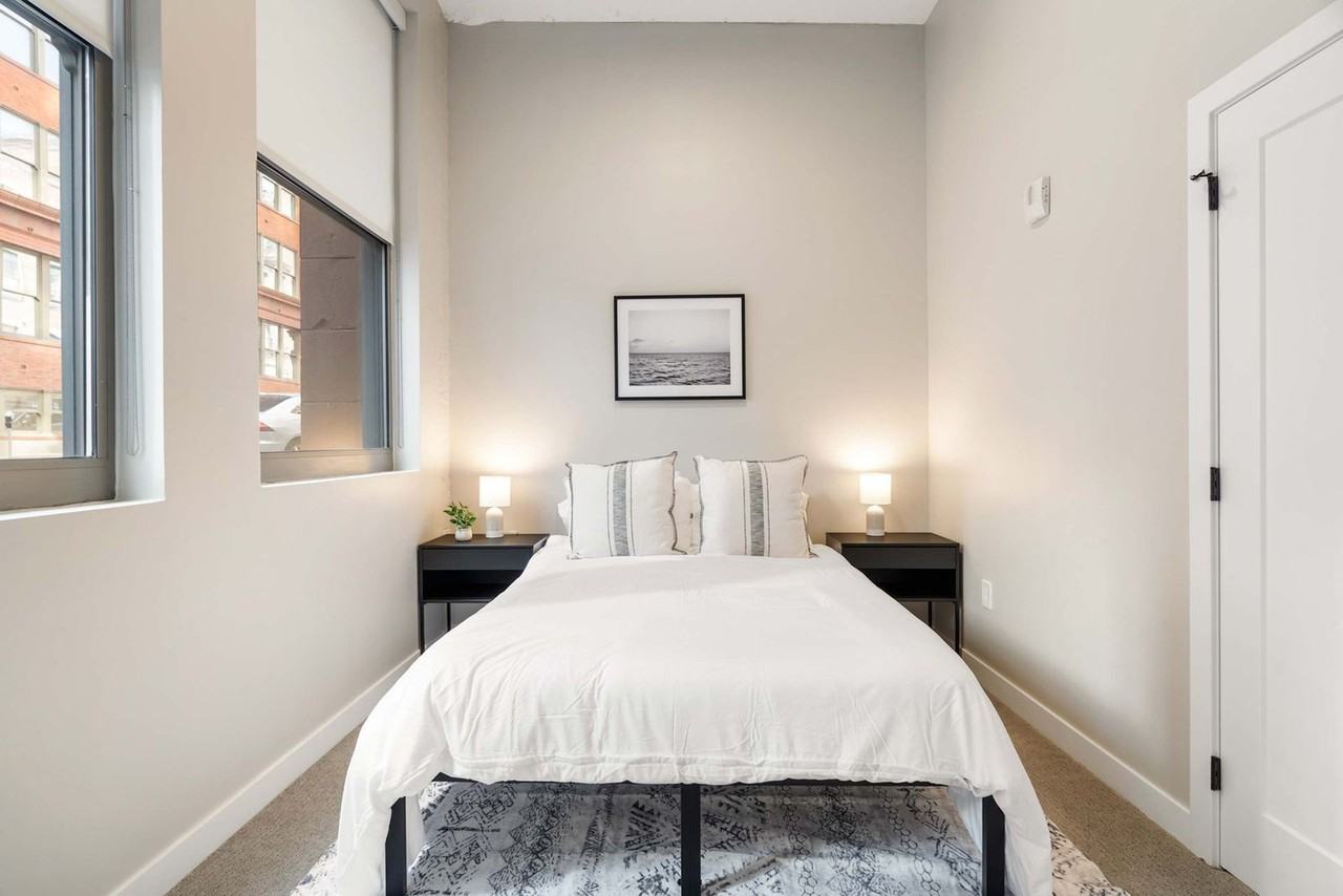 205 West 4th Street - Photo 7 of 50