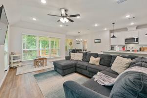 featured image of 3824 Springfield Dr
