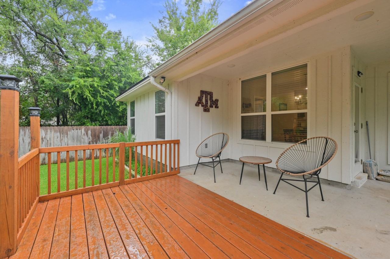 3824 Springfield Dr #1328078P - Photo 4 of 27