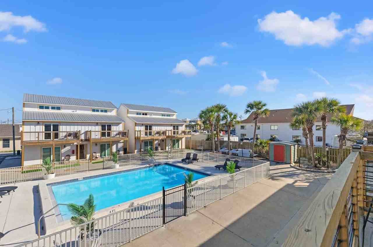 8115 Thomas Dr #1355032P - Photo 2 of 21