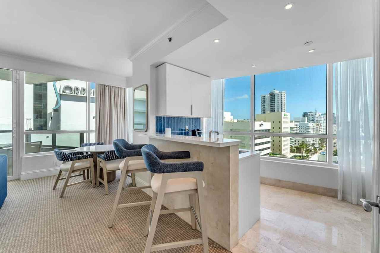 4401 Collins Ave #1372365P - Photo 4 of 37