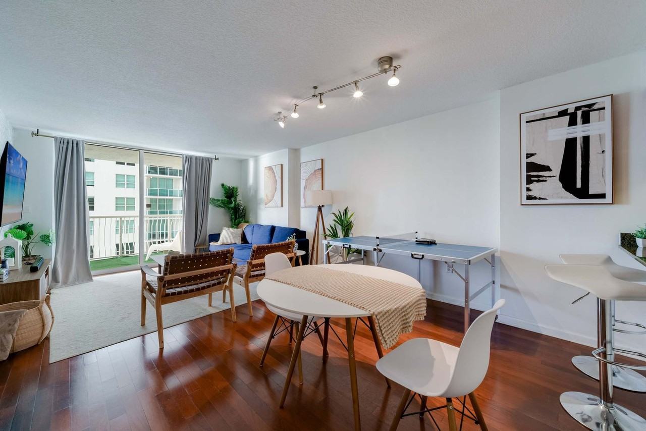 1 Nw 12th St #1373699P - Photo 4 of 50