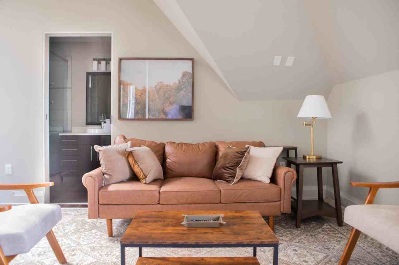 225 E Michigan St #1379039P - Photo 6 of 24