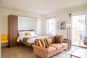 featured image of 1031 S 1st St