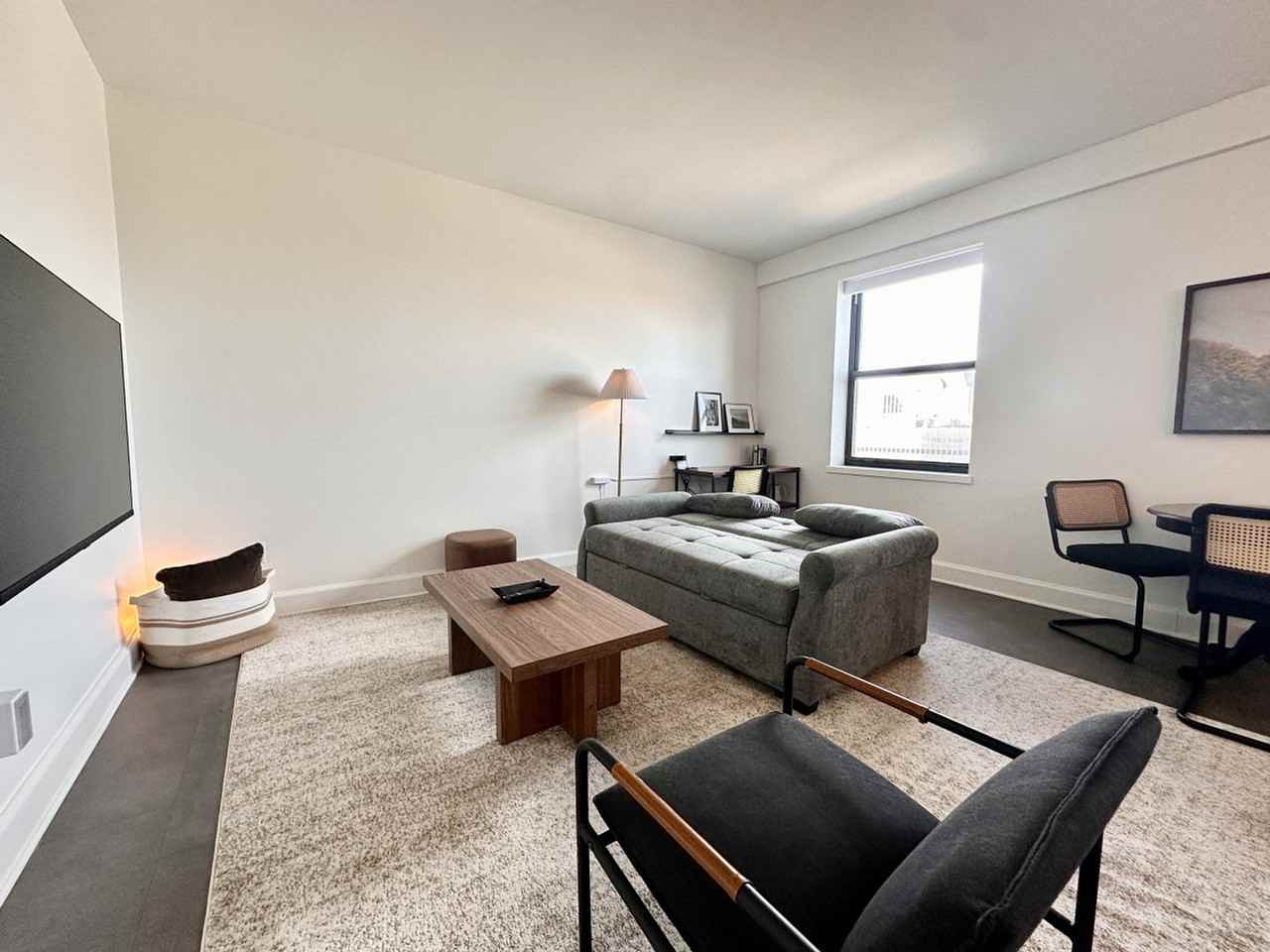 758 N Broadway #1379068P - Photo 4 of 16