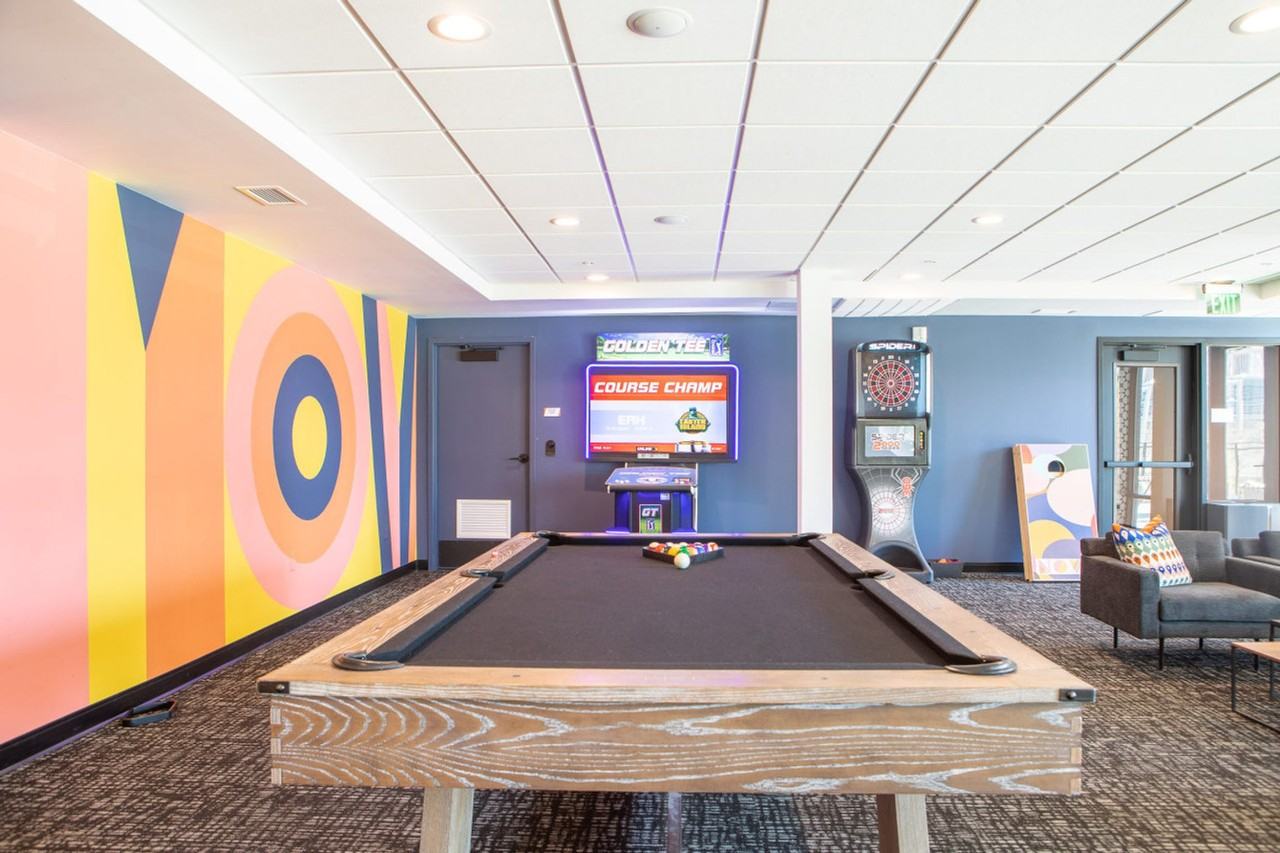 1237 N Van Buren St #1379023P - Photo 4 of 49