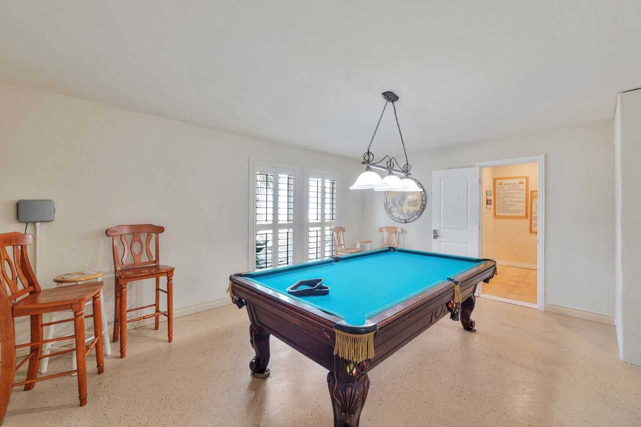 660 Kara Ln #1382969P - Photo 6 of 40