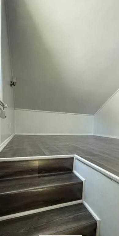 1439 S Oak Ave - Photo 3 of 13