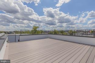 722 Kenyon St Nw Unit B #B - Photo 1 of 1