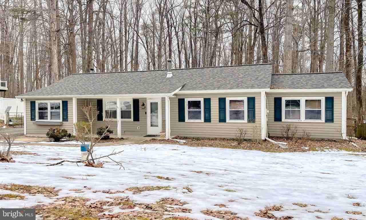 39848 Cathy Cir - Photo 2 of 41