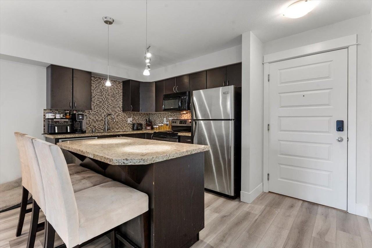 2515 Park Drive #221 - Photo 3 of 17