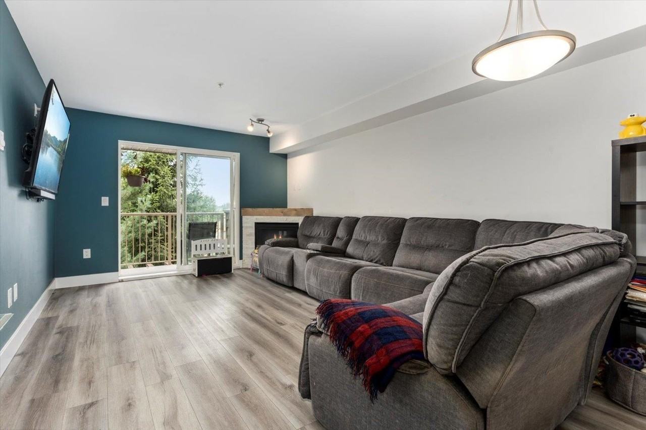 2515 Park Drive #221 - Photo 6 of 17