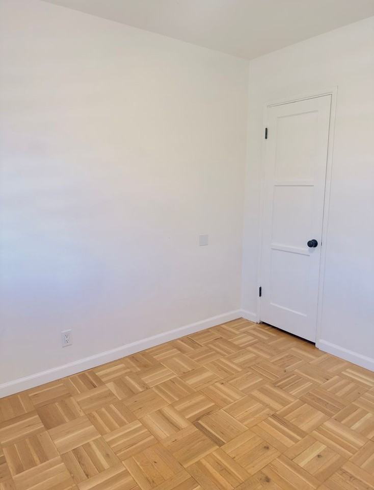 17529 Lanark St - Photo 7 of 13