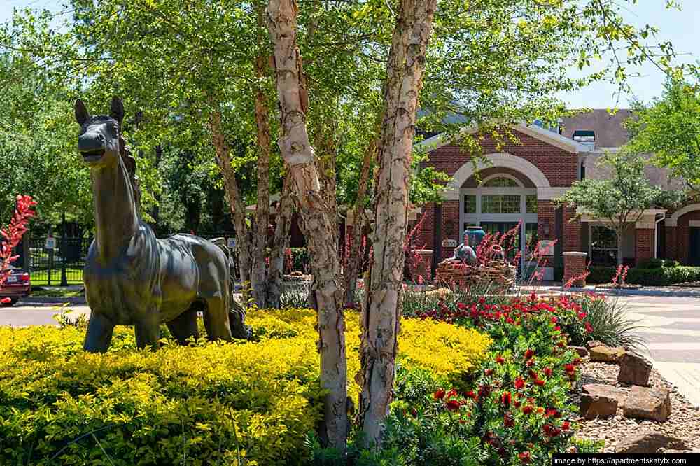 2855 Commercial Center Boulevard - Photo 5 of 13