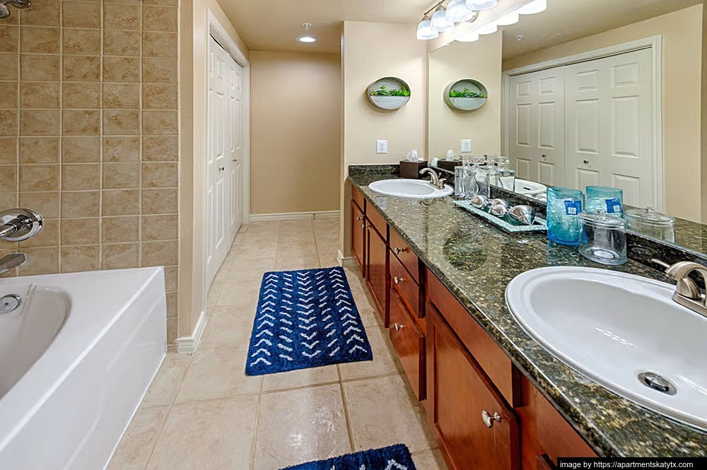 2855 Commercial Center Boulevard - Photo 7 of 13