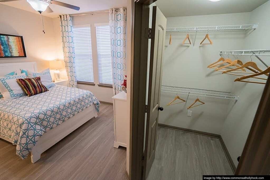 5751 Greenhouse Road - Photo 3 of 10