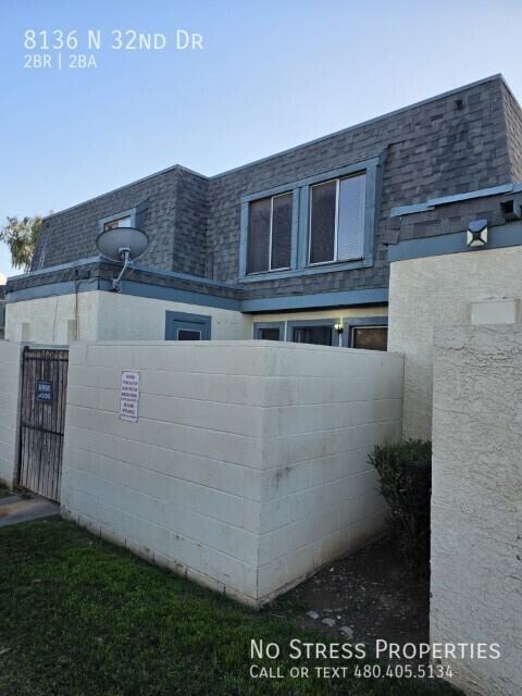 8136 N 32nd Dr - Photo 2 of 20