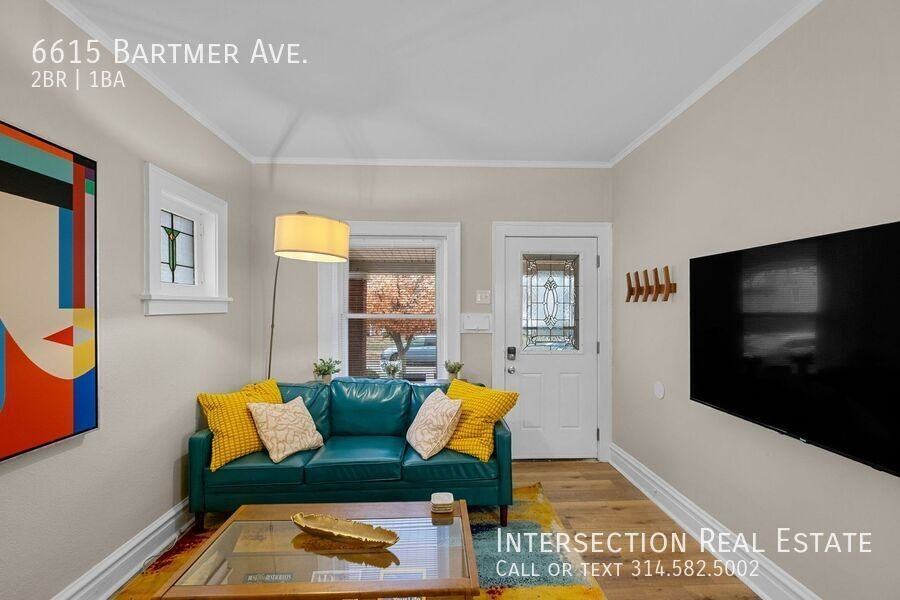 6615 Bartmer Ave - Photo 7 of 25