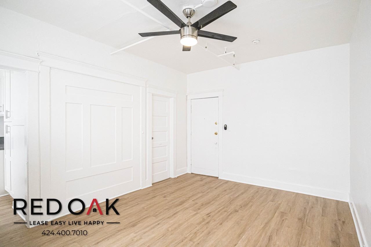 1420 S Bonnie Brae St #4 - Photo 2 of 10