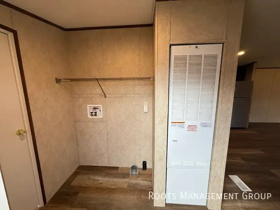 1622 S Lowry St #7 - Photo 5 of 18