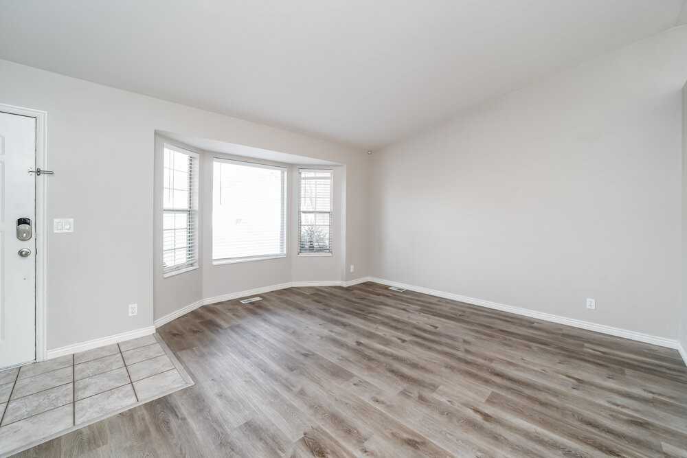 1279 W Morning Sun Dr - Photo 5 of 18