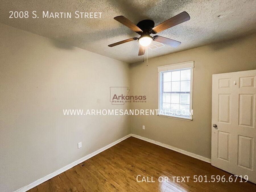 2008 S Martin St - Photo 7 of 9