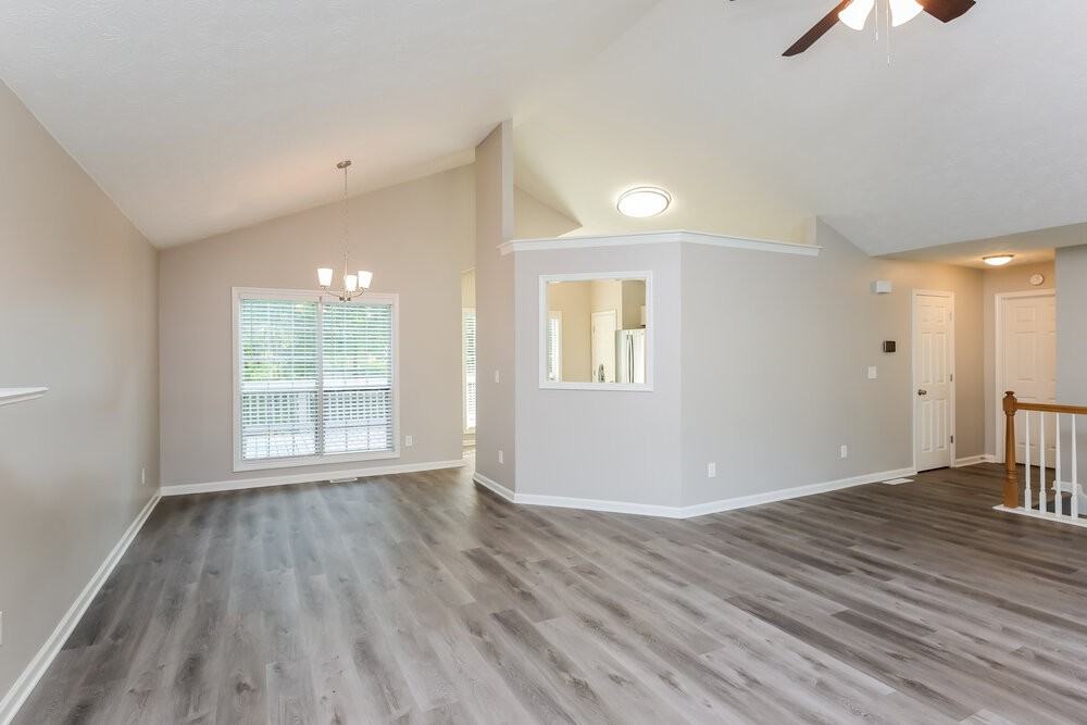 5965 Tallant Dr - Photo 7 of 17