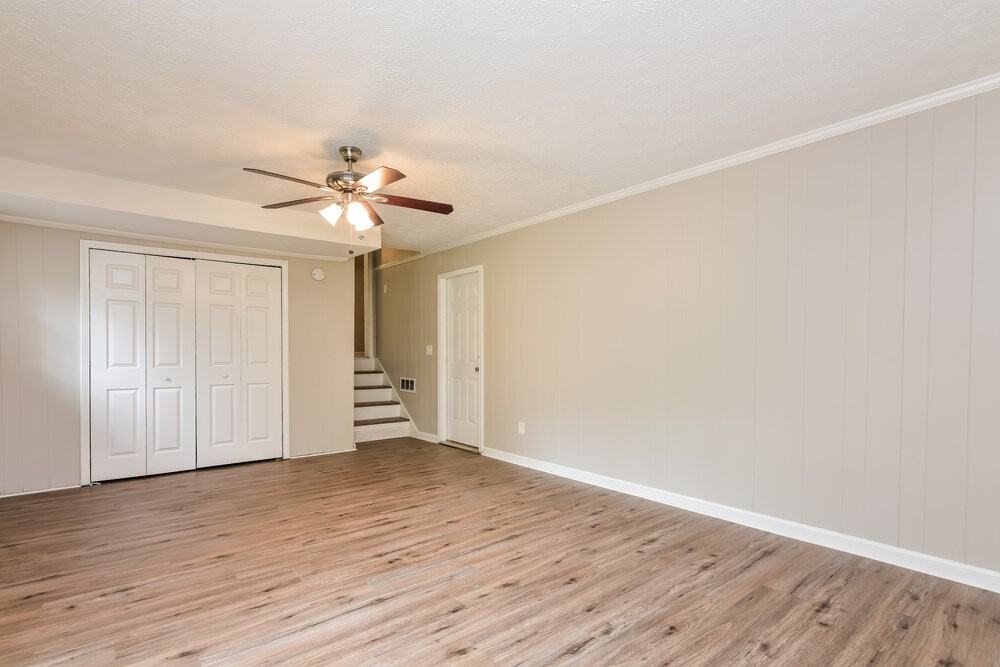 6682 Cameron Rd - Photo 5 of 17