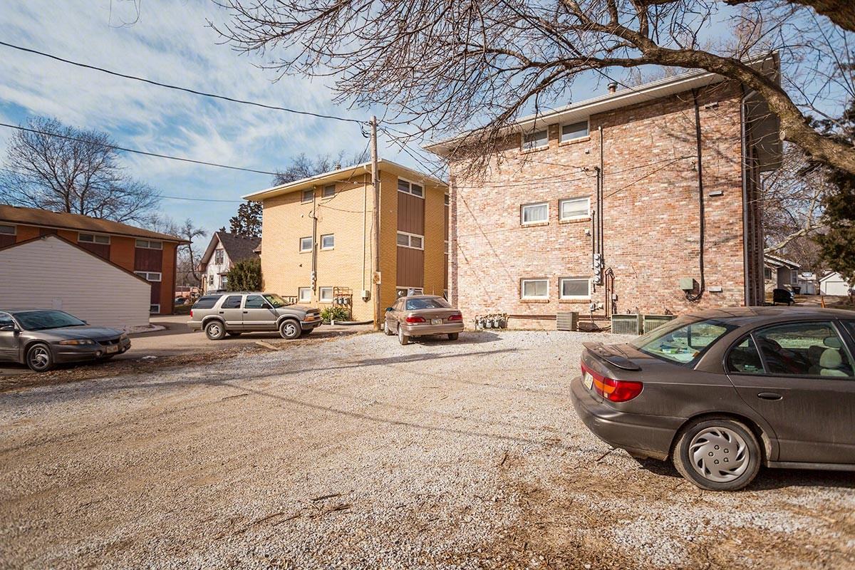 4629 Stockwell St #02 - Photo 6 of 15