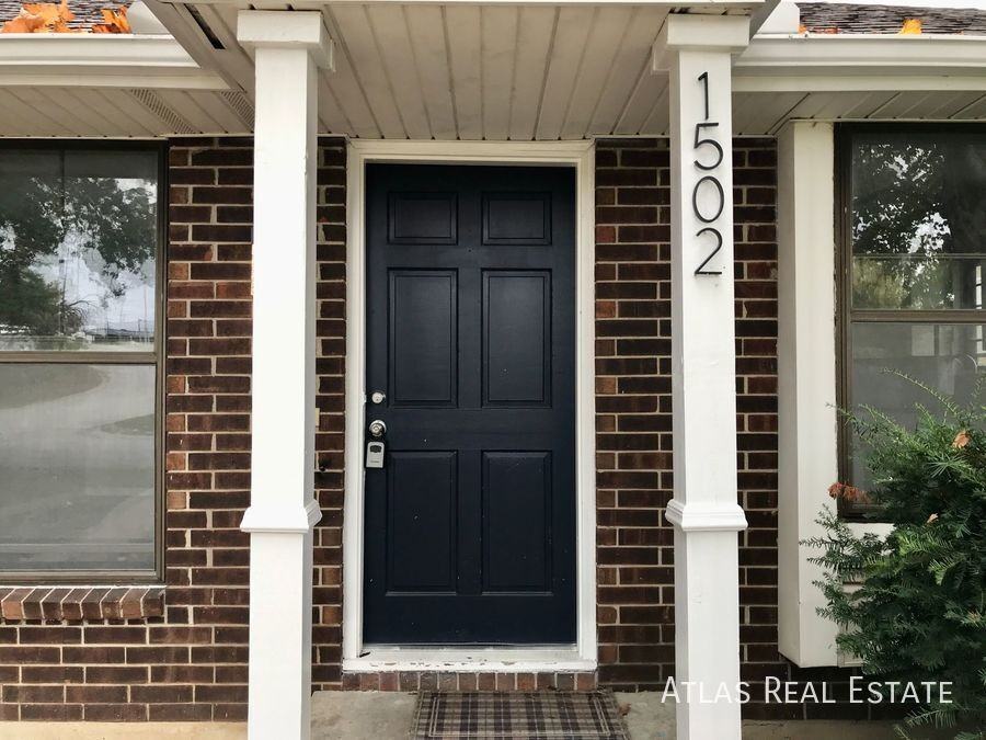 1502 Sw Sunset St - Photo 7 of 20