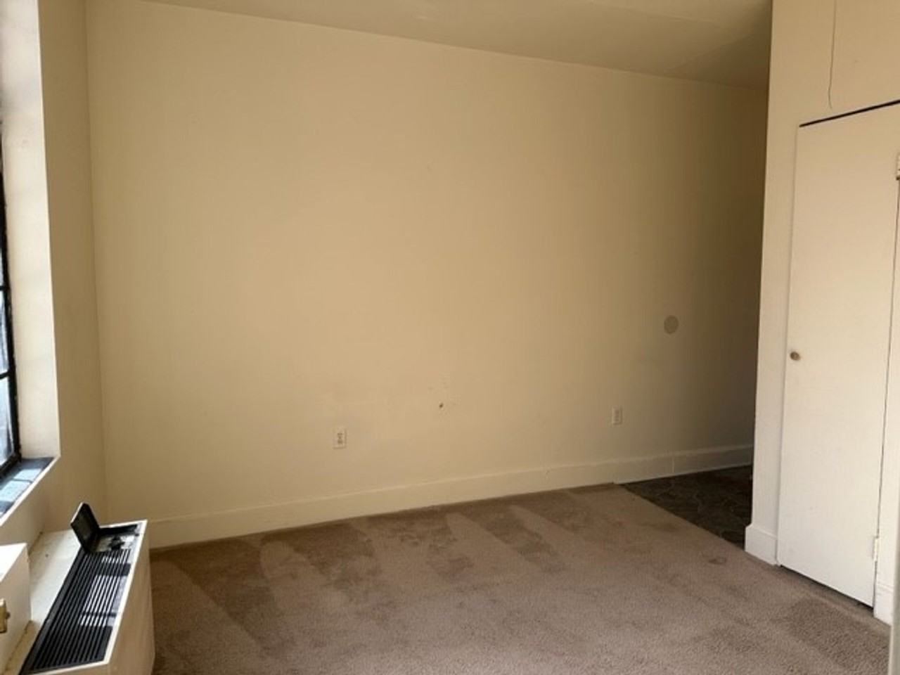 213 N 2nd St #C6 - Photo 3 of 8