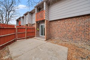 featured image of 4270 Loomis Ave #B