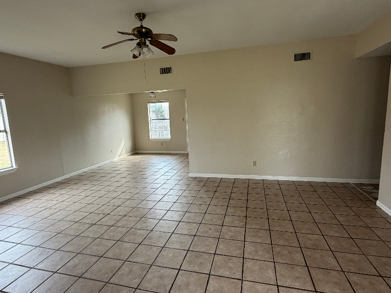 531 Woodland Dr - Photo 5 of 12