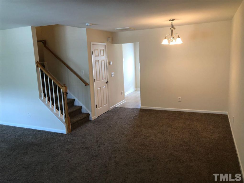 7938 Averette Hill Dr - Photo 3 of 10