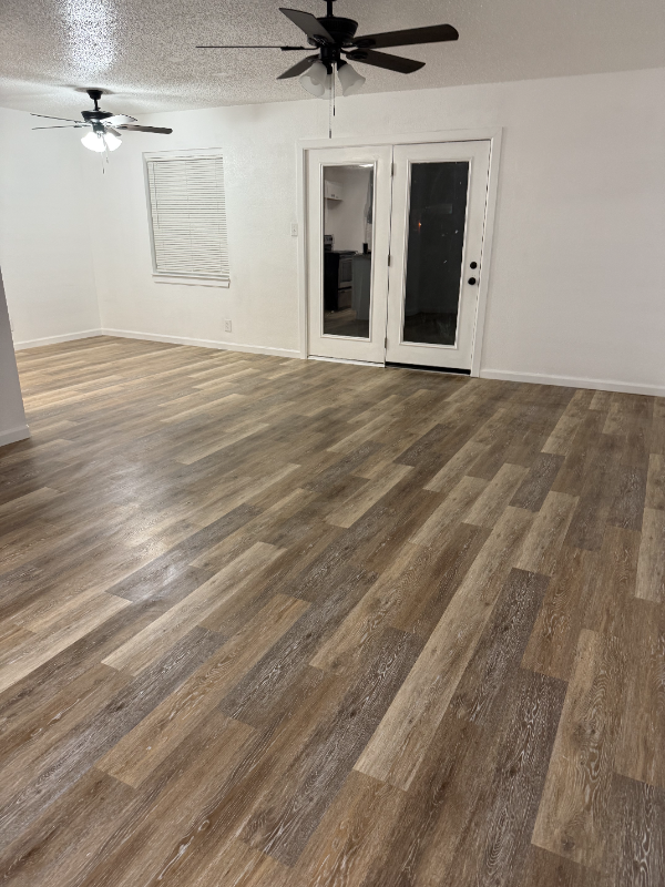 652 Sue Ann Ln - Photo 3 of 18