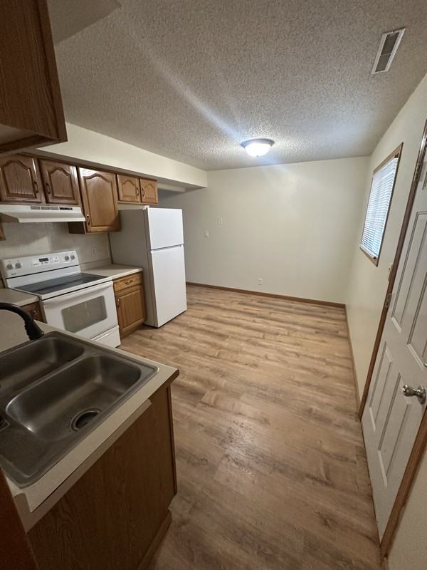 508 S Keystone Ave - Photo 6 of 20