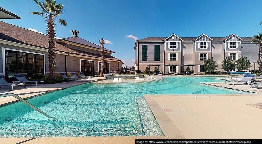 24002 Colonial Parkway - Photo 5 of 10