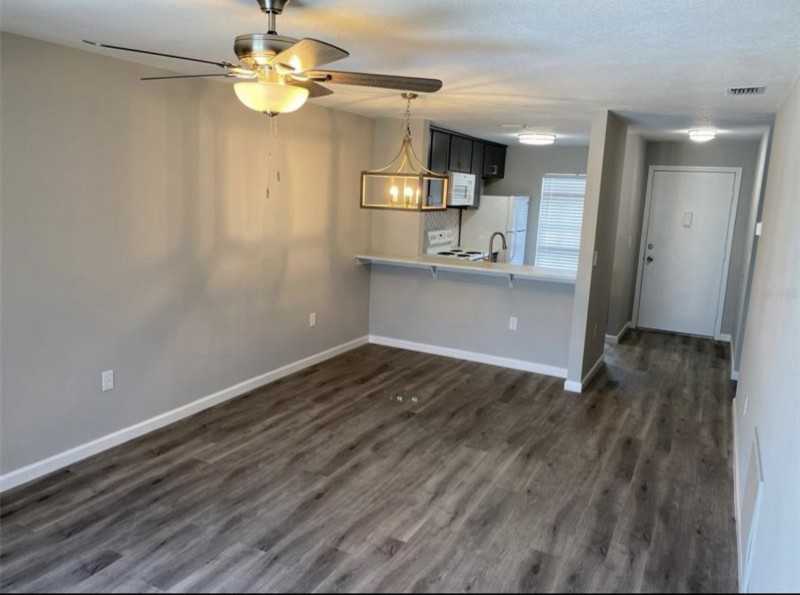 2853 Stillwell Ct - Photo 2 of 14