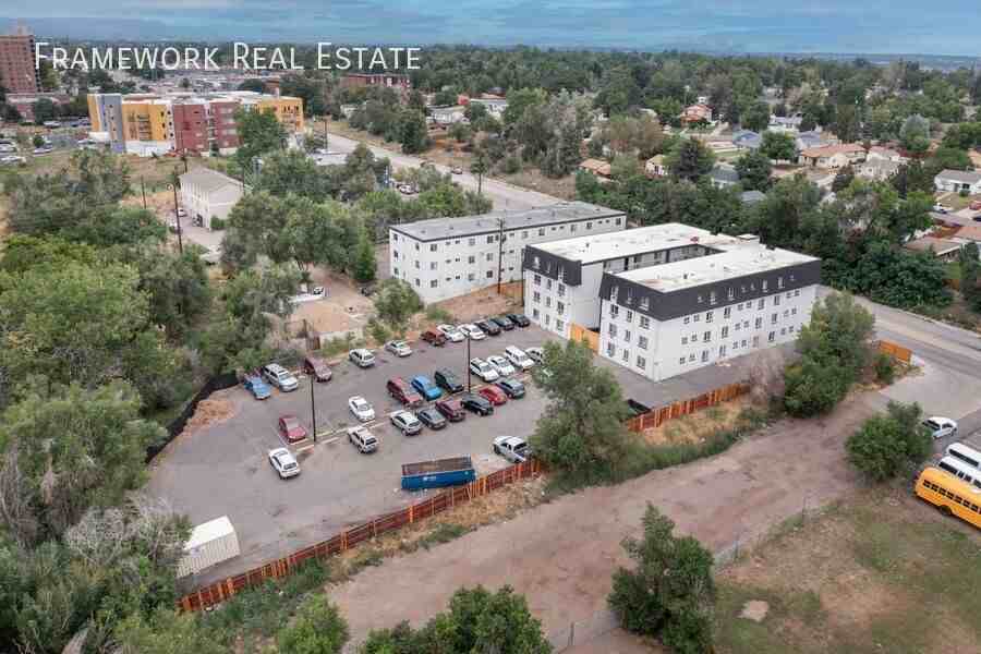 1330 W Mississippi Ave #207 - Photo 6 of 17