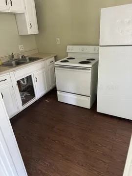 1310 S Jefferson St - Photo 5 of 8