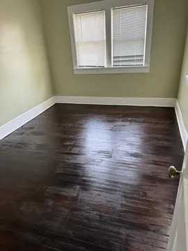 1310 S Jefferson St - Photo 6 of 8